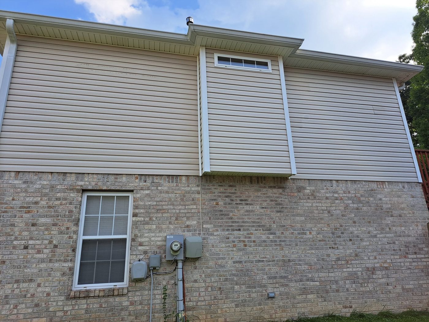 Same siding after SparClean soft wash